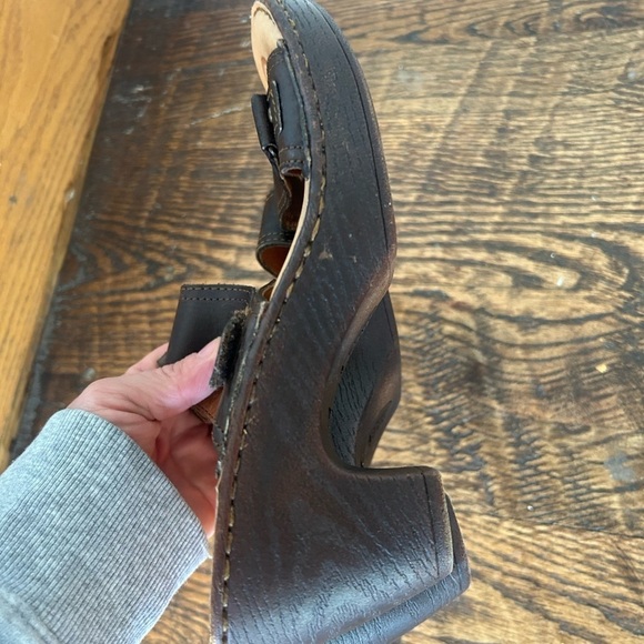 Born Tinari Women's Black Leather Buckle Two-Strap Heeled Sandal Size 8 M - Picture 7 of 11